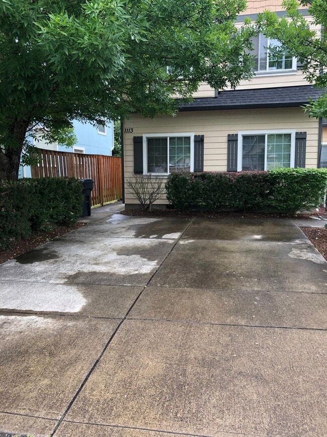 1113 NW 27th St in Corvallis, OR - Building Photo - Building Photo