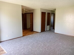 1403 Nancy Dr in Enid, OK - Building Photo - Building Photo