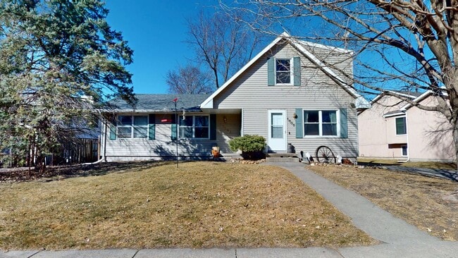 property at 1005 Mesa Verde Pl