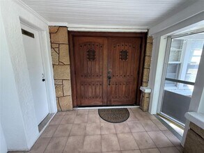 5025 SW 64th Ave in Davie, FL - Building Photo - Building Photo