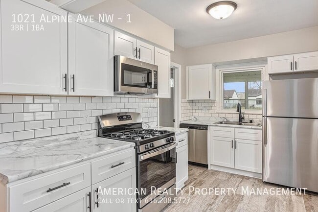 property at 1021 Alpine Ave NW