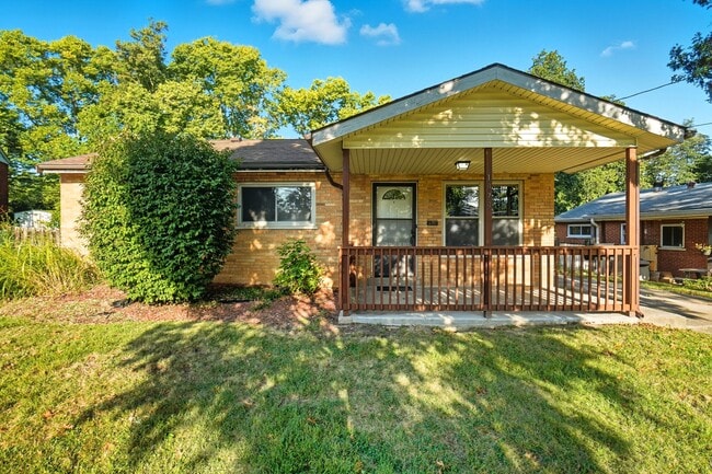 property at 1979 Faywood Dr