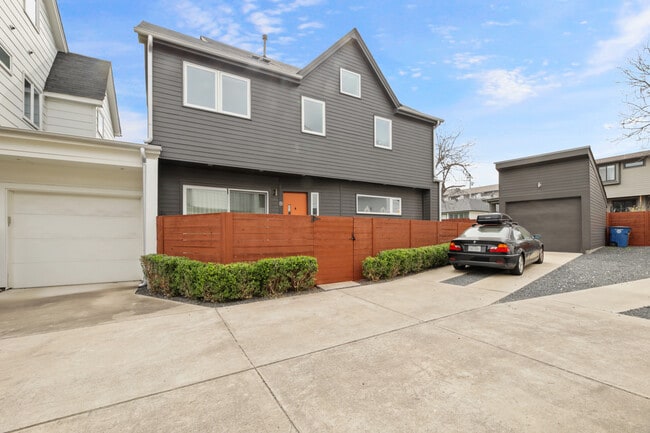 property at 2502 Southland Dr