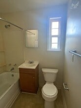 294 Pleasant St in Hinesville, GA - Building Photo - Building Photo