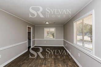 324 Sun Dr in Jackson, MS - Building Photo - Building Photo