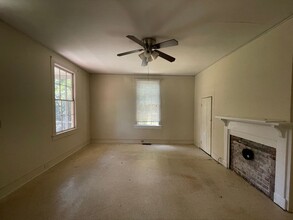 933 Texas St in Columbia, SC - Building Photo - Building Photo