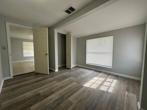 1616 E River Cove St in Tampa, FL - Building Photo - Building Photo