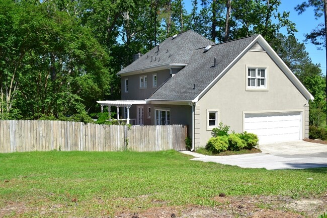 4130 Knollcrest Cir N in Martinez, GA - Building Photo - Building Photo