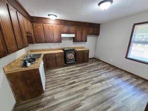 134 Calvin Ct-Unit -A in West Columbia, SC - Building Photo - Building Photo