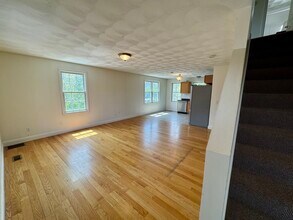 3477 Pawtucket Ave, Unit 4 in Riverside, RI - Building Photo - Building Photo