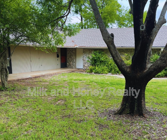 property at 3411 Cameron Ct
