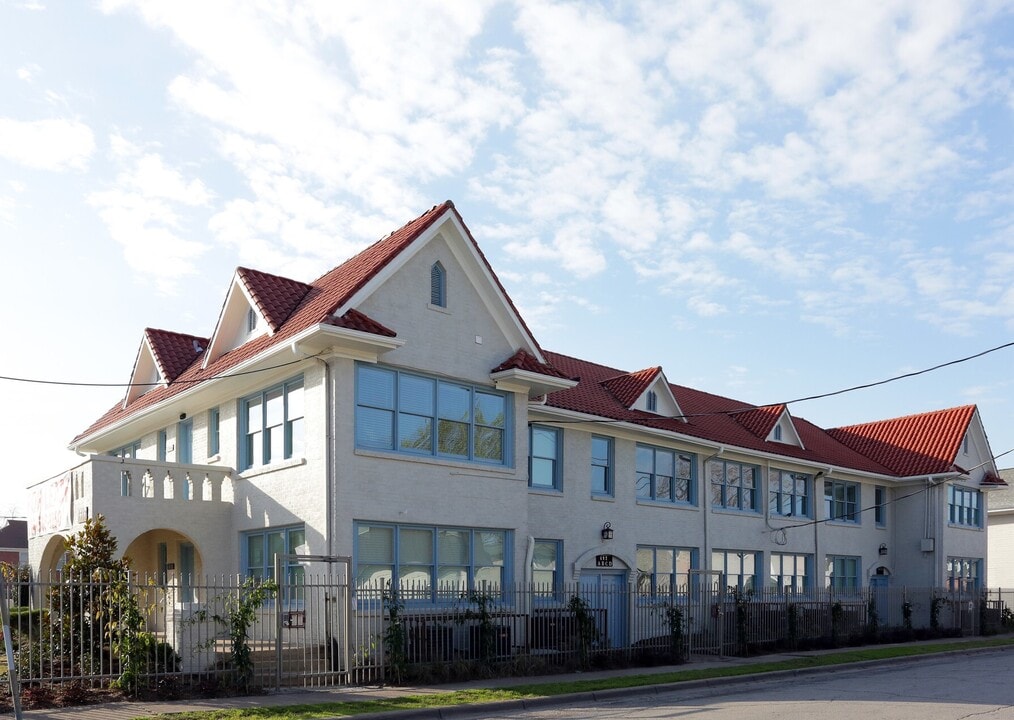 1519 Bennett Ave in Dallas, TX - Foto de edificio