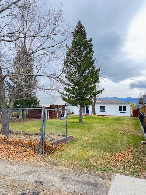 property at 517 N M St