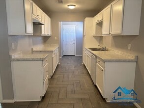 1733 Wilson St in San Angelo, TX - Foto de edificio - Building Photo