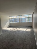 3575 N Oakland Ave in Shorewood, WI - Building Photo