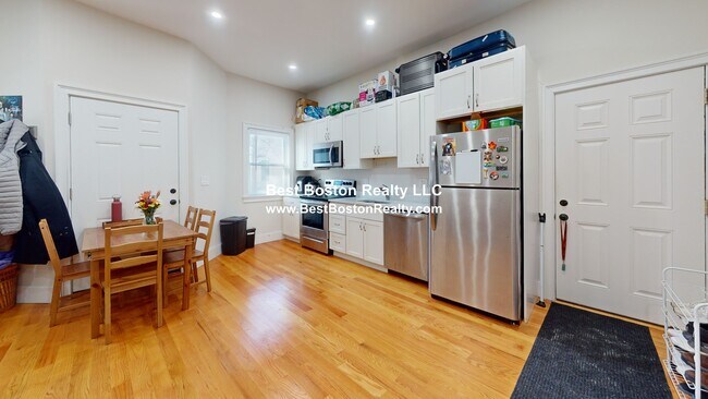 313 Hurley St in Cambridge, MA - Building Photo - Building Photo