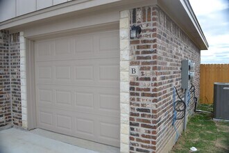 1915 Castroville Trl in Copperas Cove, TX - Foto de edificio - Building Photo