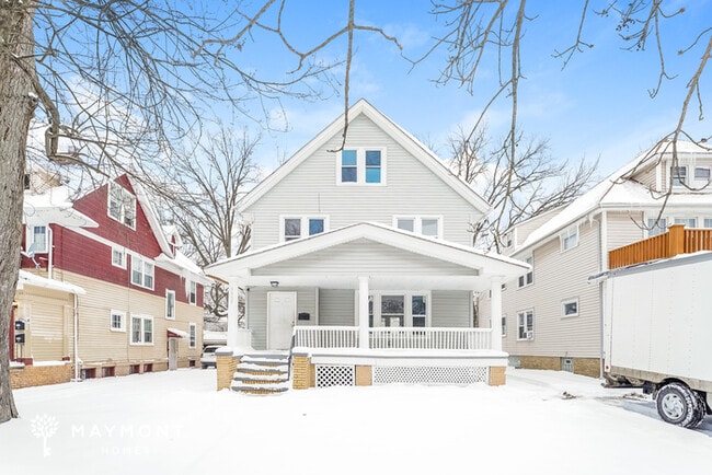 property at 3355 Desota Ave