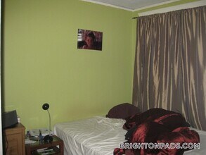 1615 Commonwealth Ave, Unit 16 in Boston, MA - Building Photo - Building Photo