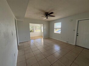4964 Grobe St in North Port, FL - Building Photo - Building Photo
