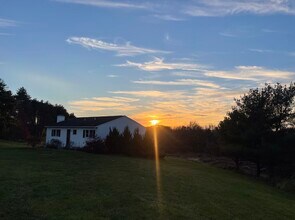 387 Eichybush Rd, Unit Apt. 4 in Kinderhook, NY - Building Photo - Building Photo
