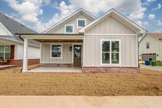 312 Gardens Ln in North Little Rock, AR - Building Photo - Building Photo