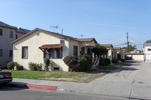 Las Casitas Apartments