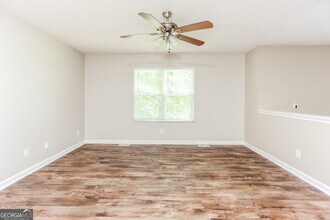7220 Woodcreek Way in Douglasville, GA - Building Photo - Building Photo