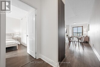 591 Sheppard Ave E in Toronto, ON - Building Photo - Building Photo