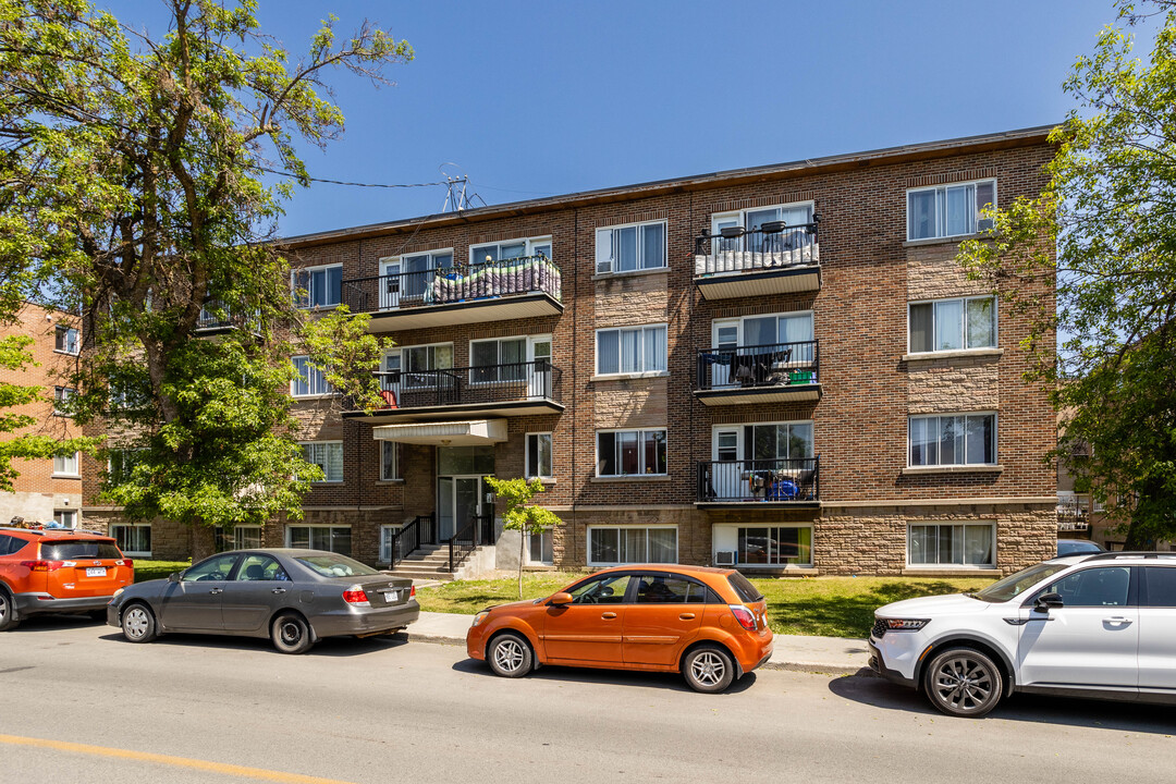 3900 Bouchette Rue in Montréal, QC - Building Photo