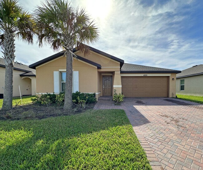 4225 Abernathy Wy in Fort Pierce, FL - Building Photo - Building Photo