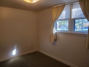 708 W 1st Ave in Cheyenne, WY - Foto de edificio - Building Photo