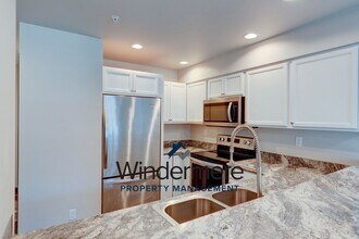 1651 SW Mulberry Pl in Oak Harbor, WA - Building Photo - Building Photo