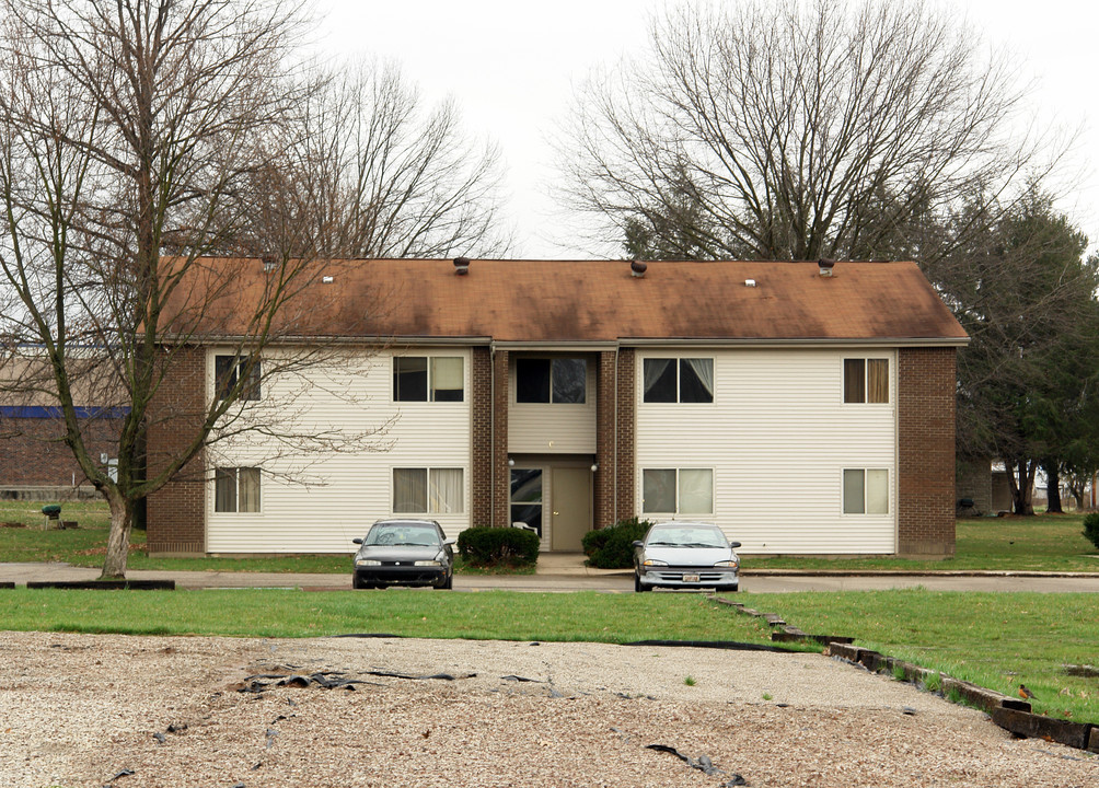 Building C in Ravenswood, WV - Building Photo