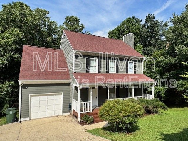 302 Rushingwater Dr in Cary, NC - Building Photo