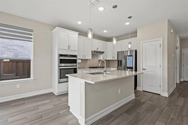 9922 Michael Irvin St in Irving, TX - Building Photo