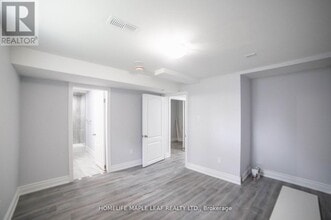 46 Epsom Downs Dr in Brampton, ON - Building Photo - Building Photo