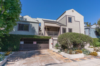 Primrose Terrace in Los Angeles, CA - Building Photo - Building Photo