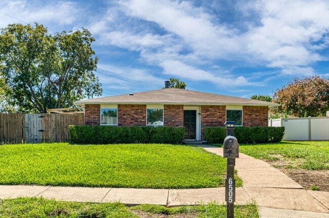 property at 6505 Crockett Ct