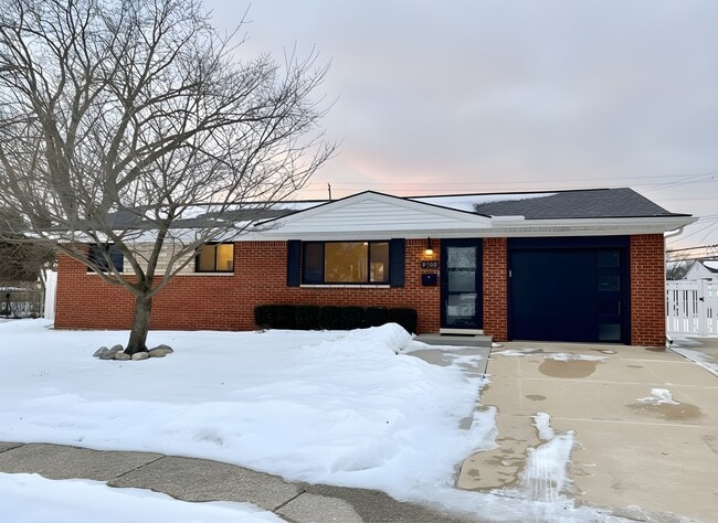 property at 9768 Lincoln Ct