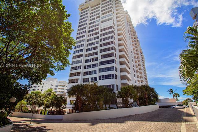 11 Island Ave, Unit 905 in Miami Beach, FL - Foto de edificio