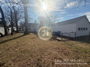 4876 Robin Hood Rd in Norfolk, VA - Building Photo - Building Photo