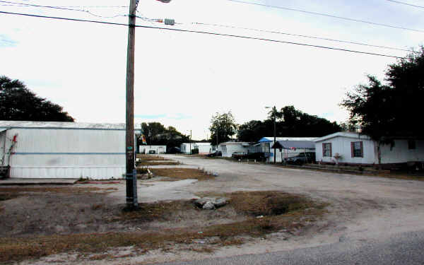 Family Rentals Of Seffner in Seffner, FL - Building Photo