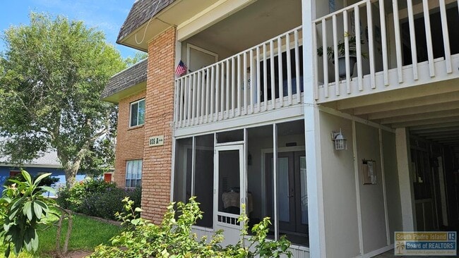 property at 835 Santa Isabel Blvd