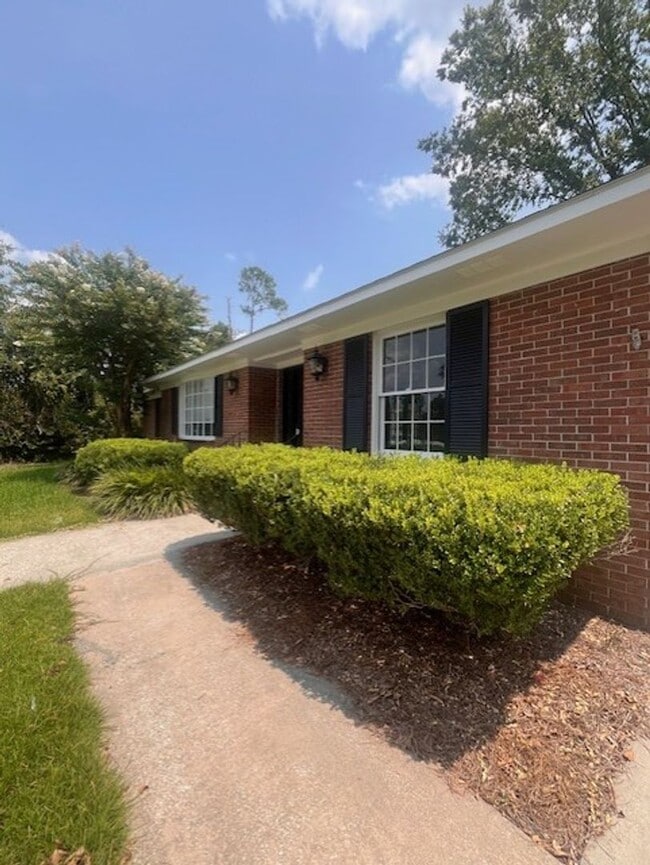 609 Mack Dr