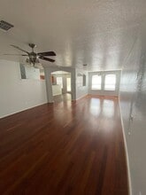 1114 Moon Light in San Antonio, TX - Building Photo - Building Photo