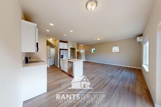 Leah's Landing in Yelm, WA - Building Photo - Building Photo