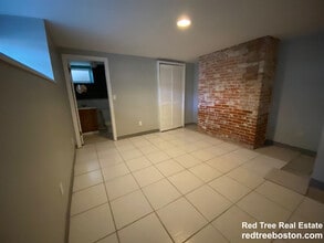 26 Kilsyth Rd, Unit 1 in Brookline, MA - Foto de edificio - Building Photo