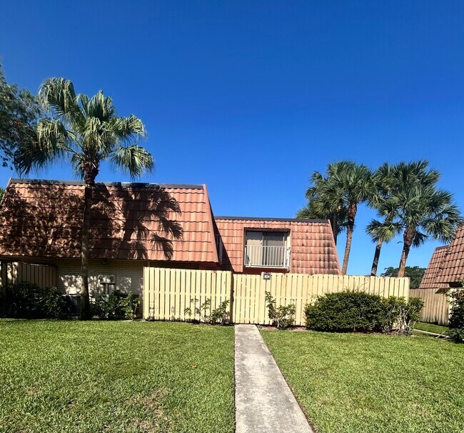 property at 804 Blue Ridge Cir