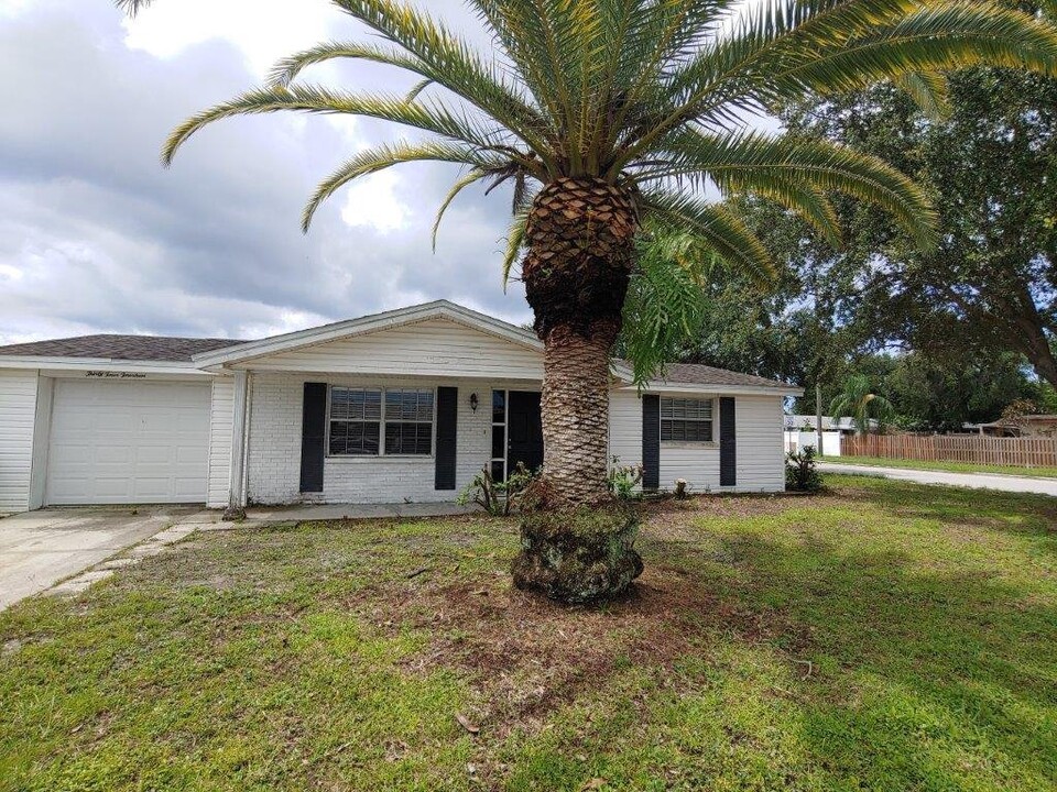 3414 Coldwell Dr in Holiday, FL - Building Photo